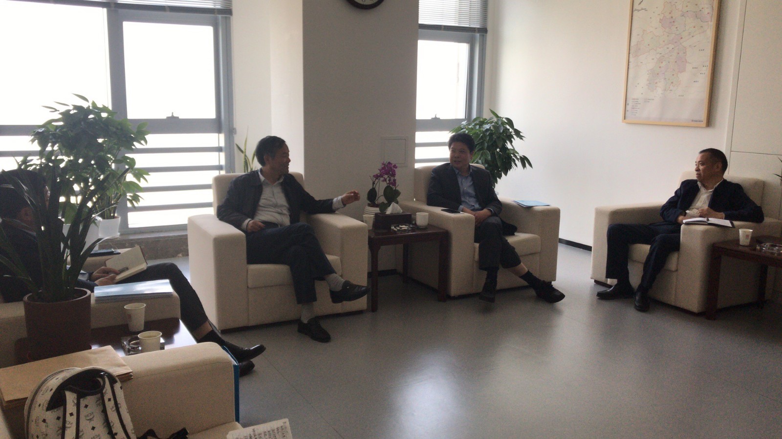 1524013677325093mipK.jpg ¼¯ÍŹ«Ë¾Ïòµ¼¸°Î÷ÏÌÐÂÇøÉîÈë½»Á÷.jpg